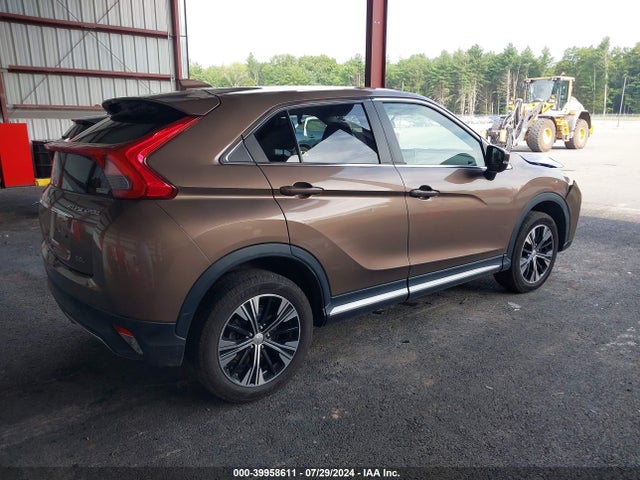JA4AT5AA8JZ039412 Mitsubishi Eclipse Cross Sel