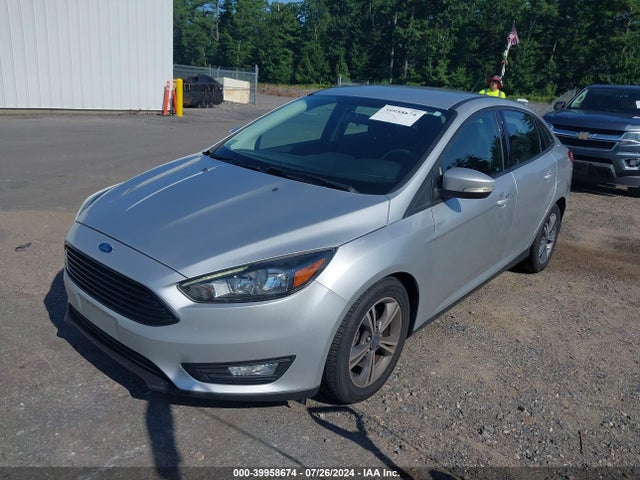 Ford FOCUS SE 2017 1FADP3FE5HL311232 Image 2
