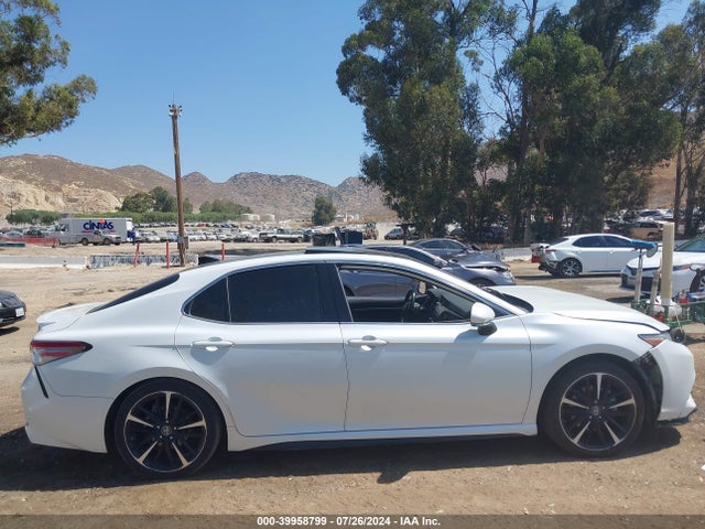 Toyota CAMRY XSE 2019 4T1B61HK2KU721785 Image 13