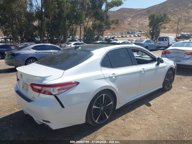 Toyota CAMRY XSE 2019 4T1B61HK2KU721785 Image 4