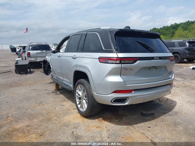 1C4RJGEG8P8792574 Jeep Grand Cherokee Summit 4x2