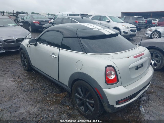 2012 MINI COOPER S WMWSX3C53CT154814 Photo 2