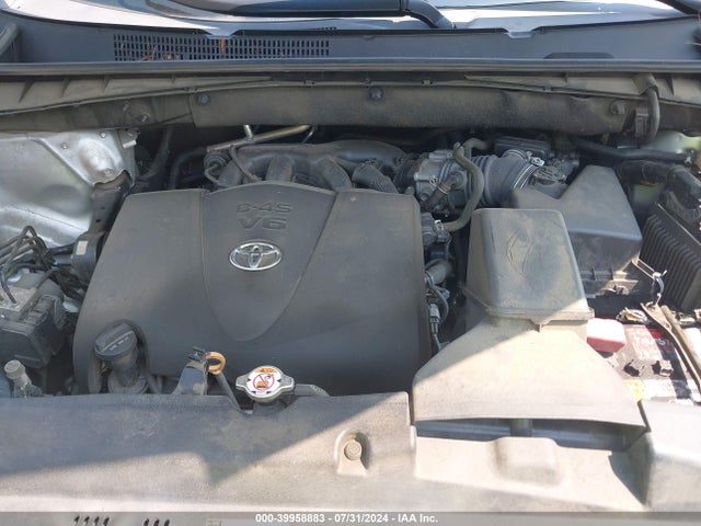 Toyota Highlander Xle 2018 5TDKZRFH1JS544800 Image 10