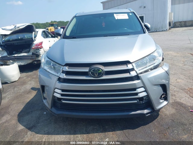 Toyota Highlander Xle 2018 5TDKZRFH1JS544800 Image 12