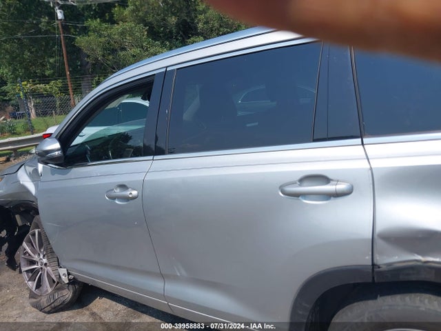 Toyota Highlander Xle 2018 5TDKZRFH1JS544800 Image 14