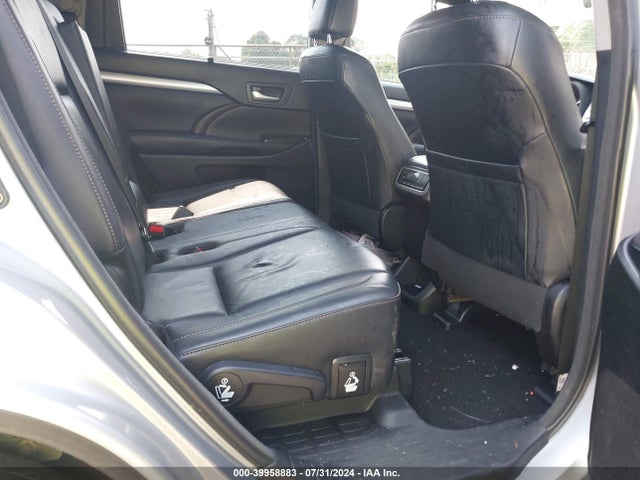 Toyota Highlander Xle 2018 5TDKZRFH1JS544800 Image 8