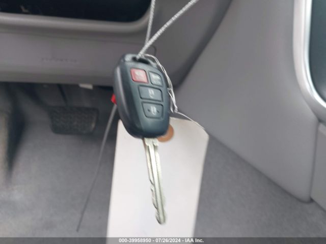 4T1BF1FK4GU999792 Toyota CAMRY LE