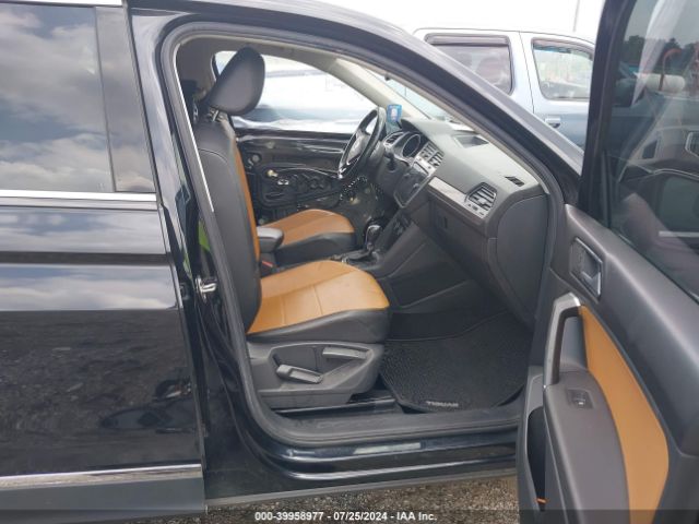 3VV2B7AX4JM154444 Volkswagen Tiguan 2.0t Se/2.0t Sel
