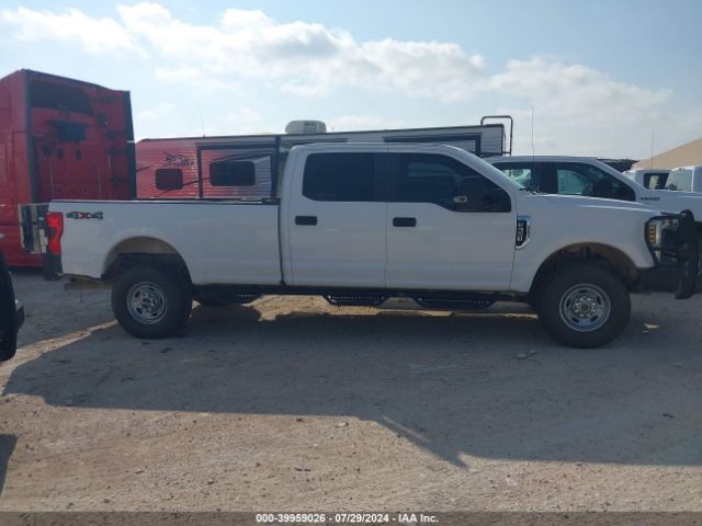 1FT7W3B68KEG46568 Ford F-350 Xl