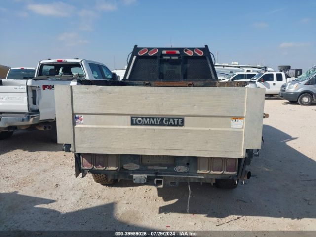1FT7W3B68KEG46568 Ford F-350 Xl