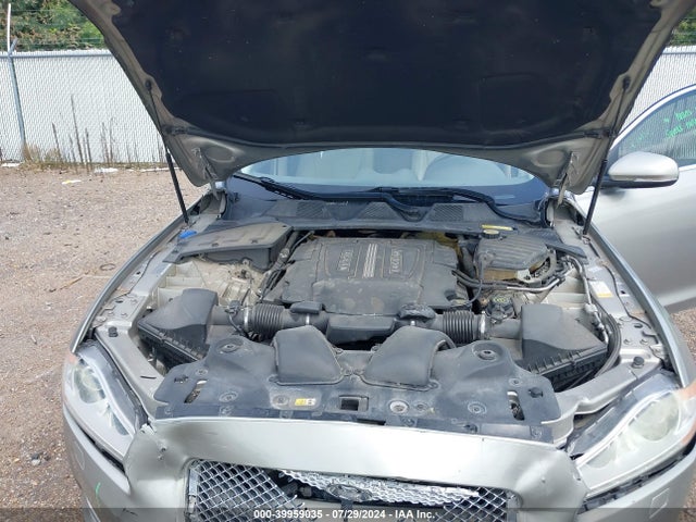 2011 JAGUAR XJ SAJWA1CB8BLV13736 Photo 9