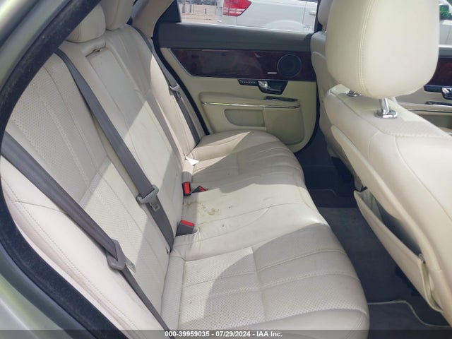 2011 JAGUAR XJ SAJWA1CB8BLV13736 Photo 7