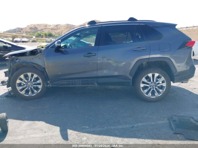 2T3A1RFVXRC412123 Toyota Rav4 Xle Premium