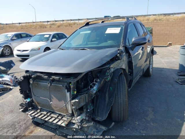 2T3A1RFVXRC412123 Toyota Rav4 Xle Premium