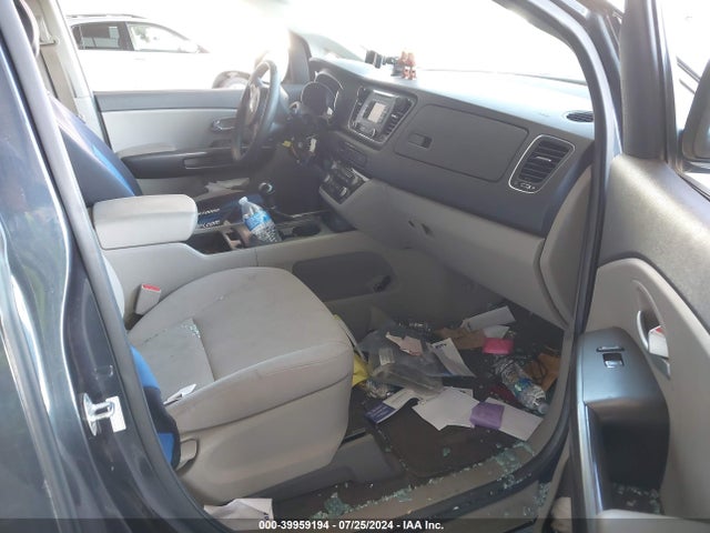 KIA SEDONA LX 2016 KNDMB5C16G6179469 Image 5
