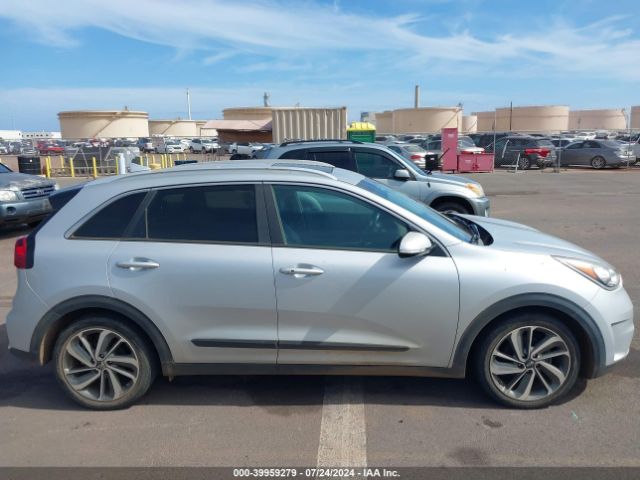 KNDCE3LC0H5056198 KIA Niro Touring