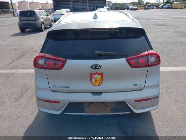 KNDCE3LC0H5056198 KIA Niro Touring
