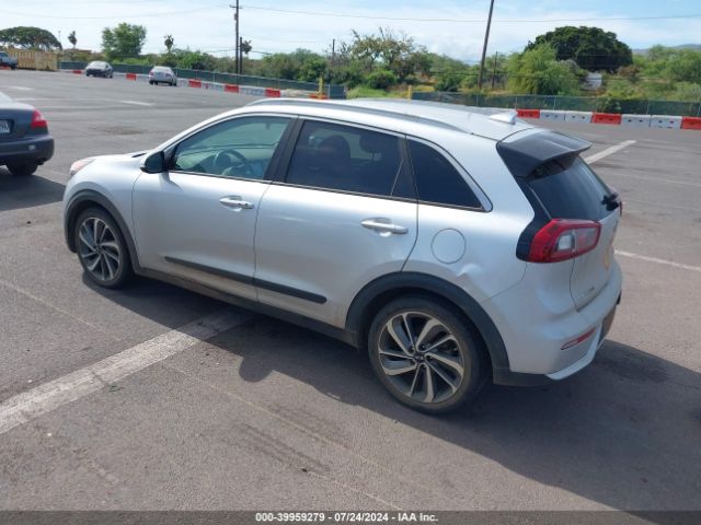 KNDCE3LC0H5056198 KIA Niro Touring