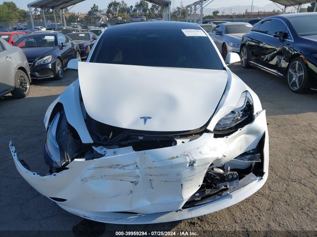 Tesla Model 3 Long Range Dual Motor All-wheel Drive 2022 5YJ3E1EB7NF210831 Image 13
