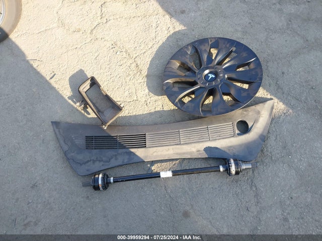 Tesla Model 3 Long Range Dual Motor All-wheel Drive 2022 5YJ3E1EB7NF210831 Image 12
