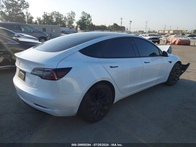 Tesla Model 3 Long Range Dual Motor All-wheel Drive 2022 5YJ3E1EB7NF210831 Image 4