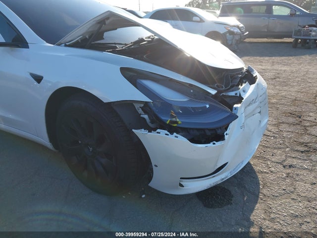 Tesla Model 3 Long Range Dual Motor All-wheel Drive 2022 5YJ3E1EB7NF210831 Image 6