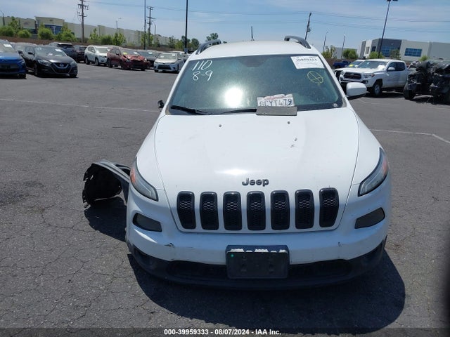 1C4PJLCX1JD577264 Jeep Cherokee Latitude Fwd
