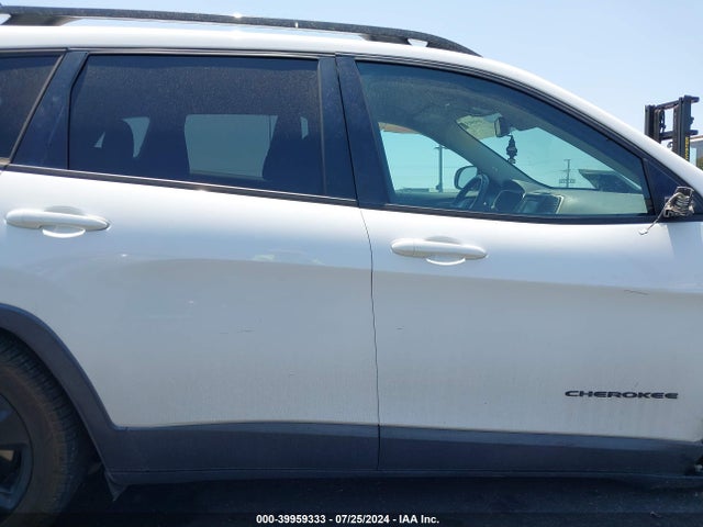 1C4PJLCX1JD577264 Jeep Cherokee Latitude Fwd