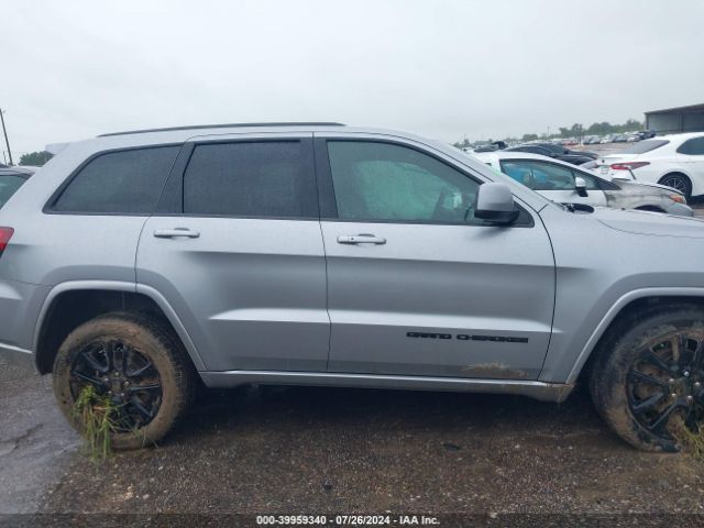 1C4RJEAGXJC208738 Jeep Grand Cherokee Altitude 4x2