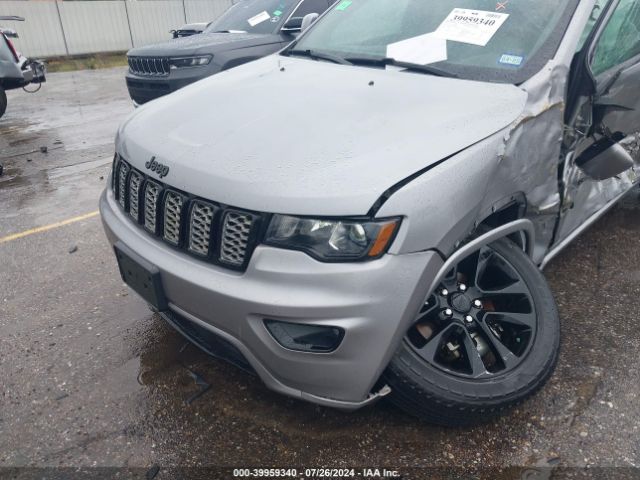 1C4RJEAGXJC208738 Jeep Grand Cherokee Altitude 4x2