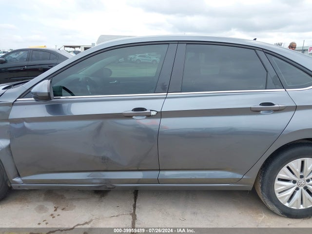 Volkswagen 1.4 tsi 2019 3VWCB7BU7KM174290 Image 29
