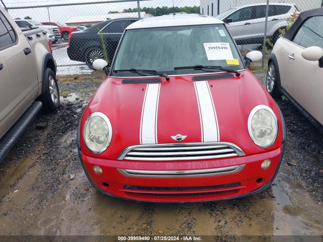 2005 MINI COOPER WMWRC33475TC57838 Photo 5