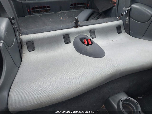 2005 MINI COOPER WMWRC33475TC57838 Photo 7