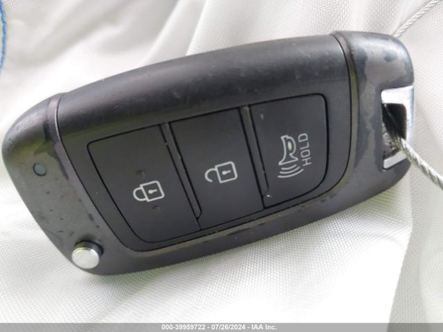 KMHRC8A38LU044066 Hyundai Venue Sel