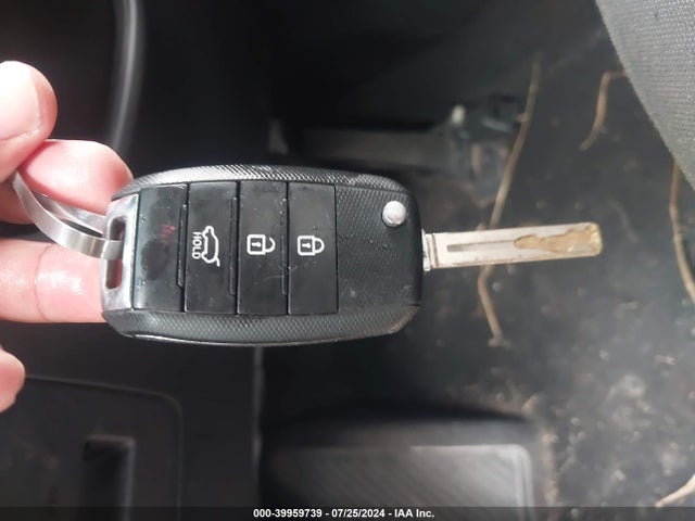 KIA Soul 2014 KNDJN2A27E7014378 Image 11
