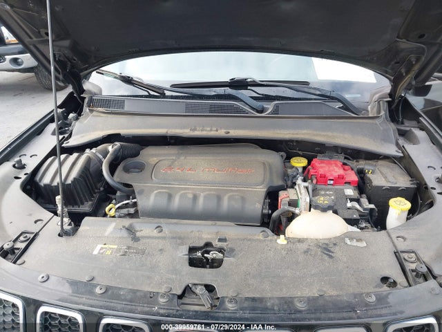 3C4NJCCB0LT140686 Jeep Compass Limited Fwd