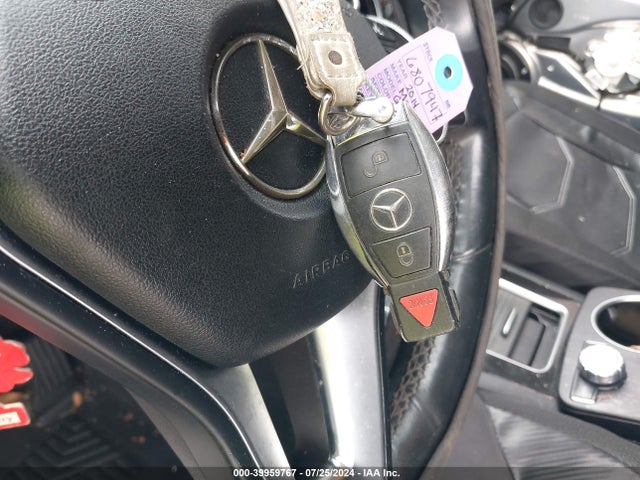 WDCGG5HB1EG307098 Mercedes-Benz GLK 350