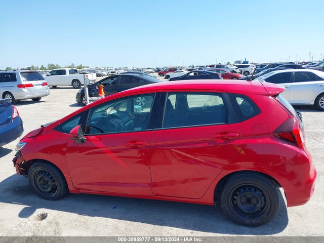 Honda FIT LX 2019 3HGGK5H41KM720180 Image 14