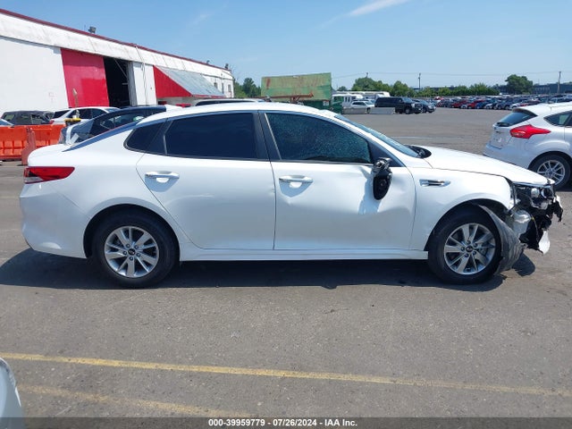 KIA Optima Lx 2016 KNAGT4L30G5107014 Image 14