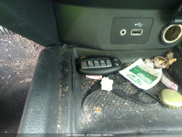 KNMAT2MT4JP548443 Nissan ROGUE SV