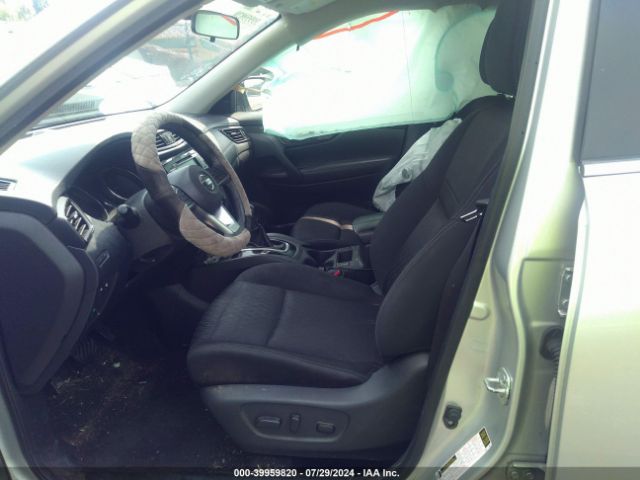 KNMAT2MT4JP548443 Nissan ROGUE SV