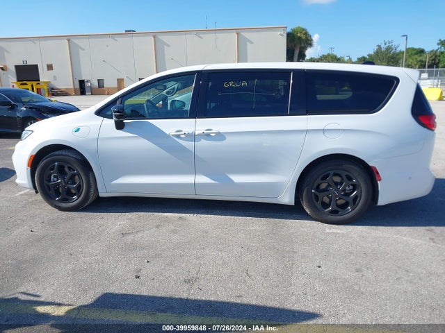 Chrysler Pacifica Hybrid Select 2024 2C4RC1S79RR124074 Image 14