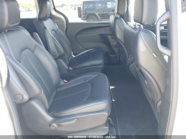 Chrysler Pacifica Hybrid Select 2024 2C4RC1S79RR124074 Image 8
