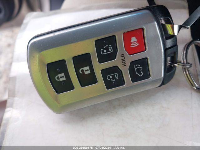 5TDYK3DC1FS672013 Toyota Sienna Limited Premium 7 Passenger