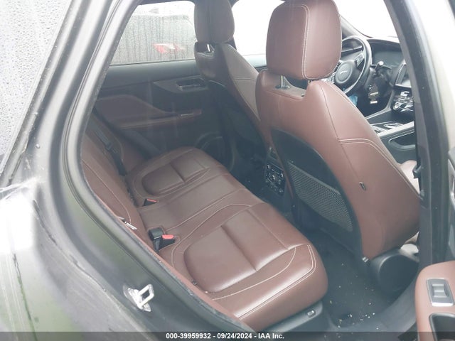 2017 JAGUAR F-PACE SADCM2BV2HA082751 Photo 7
