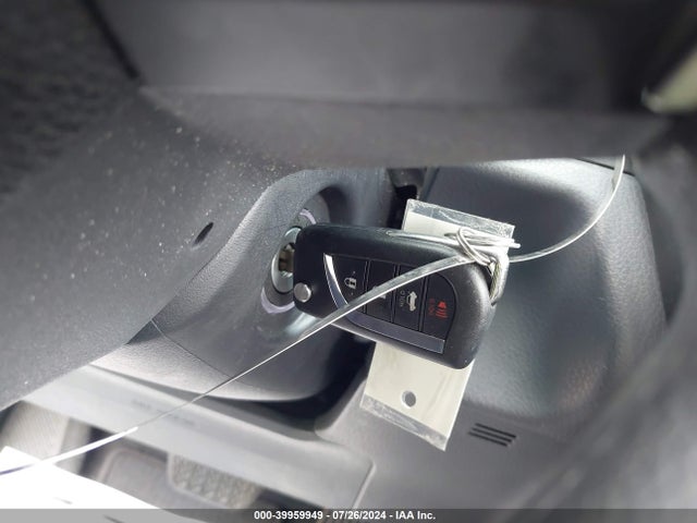 Toyota CAMRY LE 2022 4T1C11AK1NU698646 Image 11