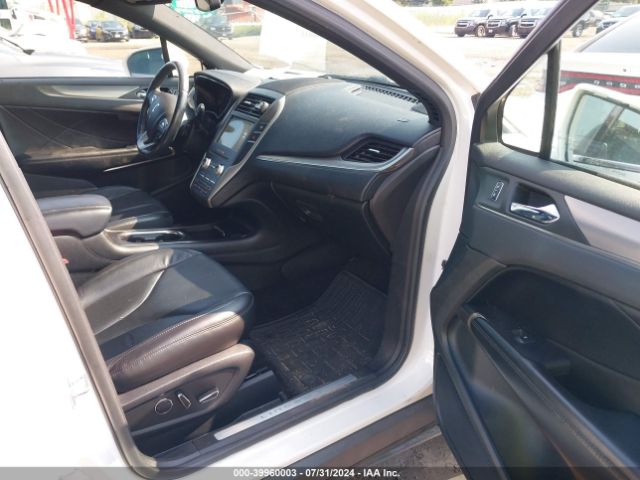 5LMCJ2D96HUL23397 Lincoln MKC SELECT