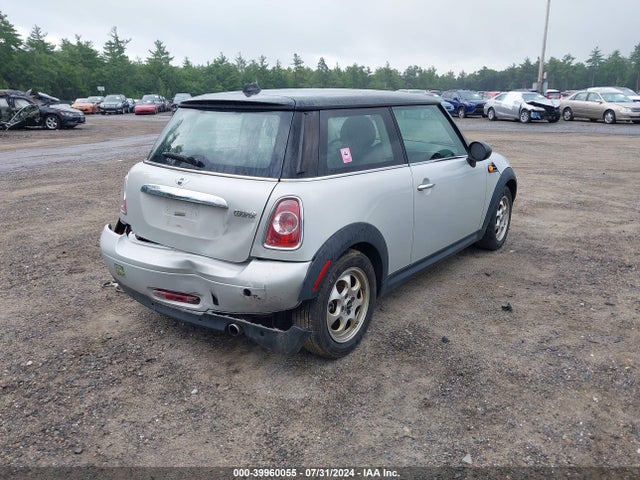 2013 MINI HARDTOP WMWSU3C54DT374036 Photo 3