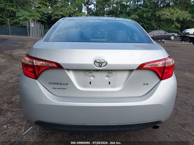 Toyota COROLLA LE 2018 5YFBURHE5JP823984 Image 16