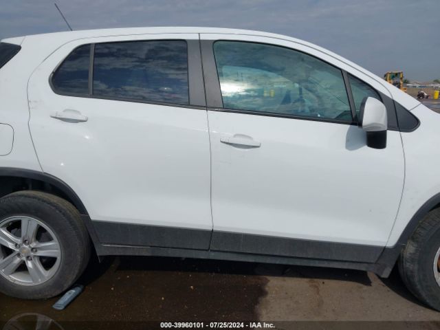 KL7CJKSM6NB525062 Chevrolet Trax Fwd Ls